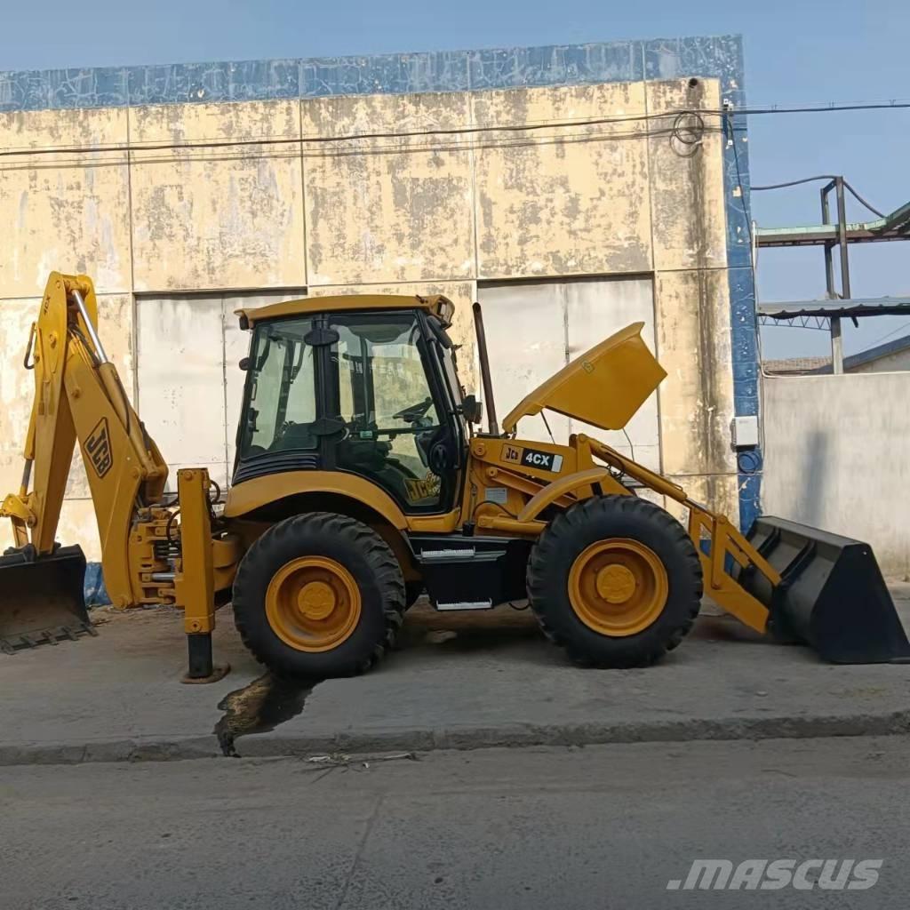 JCB 4CX Kaivurikuormaajat