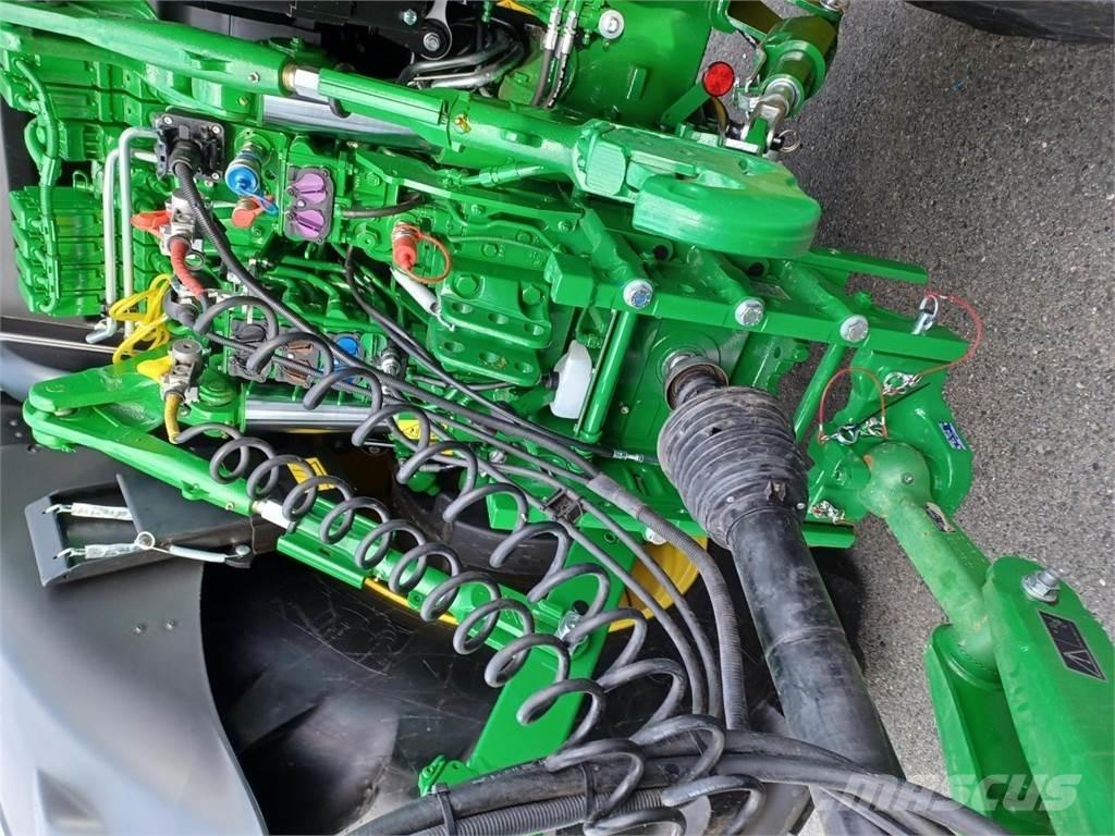 John Deere C441R Pyöröpaalaimet