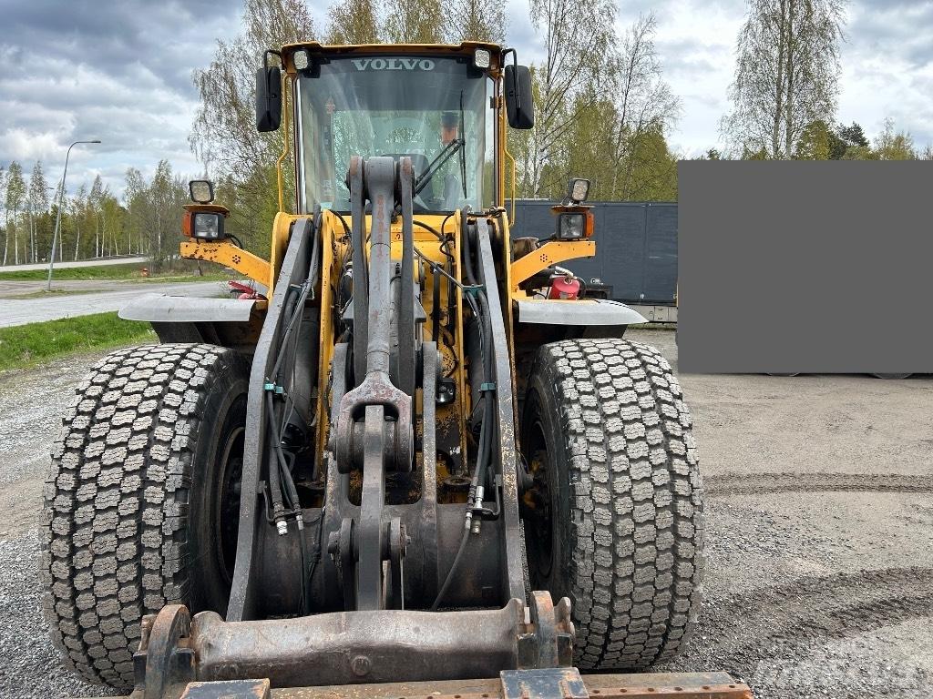 Volvo L 120 E Pyöräkuormaajat