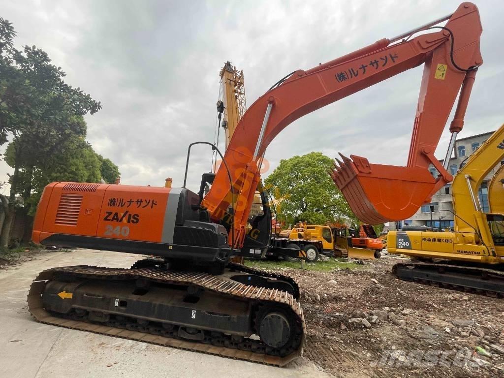 Hitachi ZX 240 Telakaivukoneet