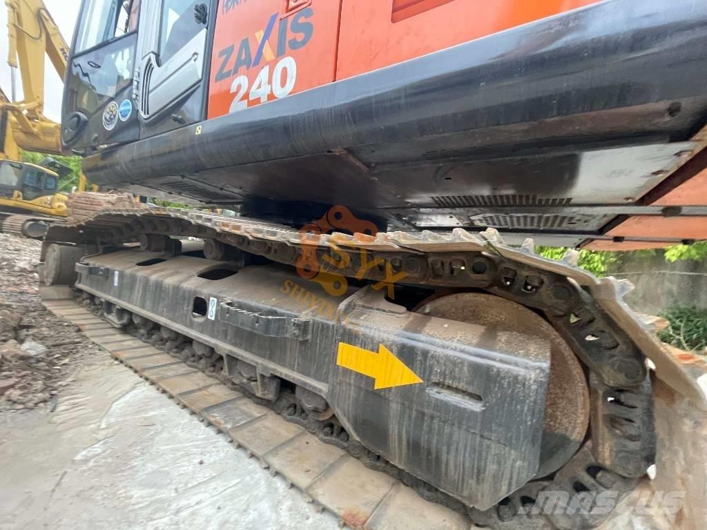 Hitachi ZX 240 Telakaivukoneet