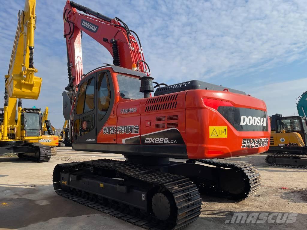 Doosan DX225LCA Telakaivukoneet