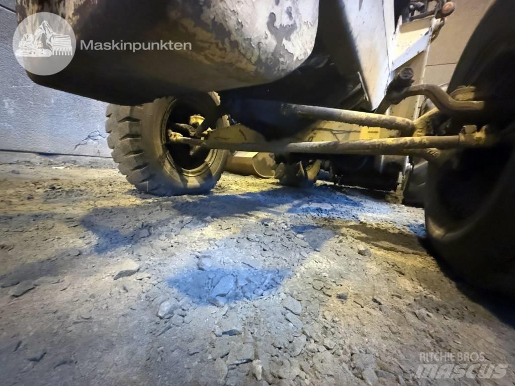Volvo BM 620 Pyöräkuormaajat