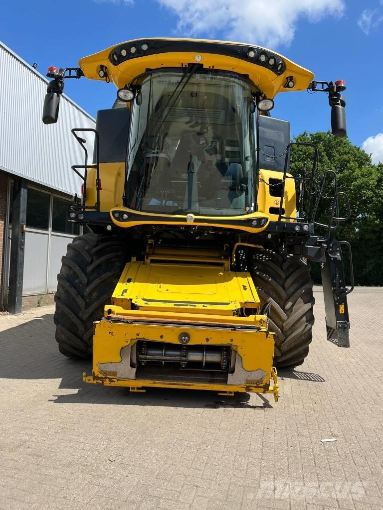 New Holland CR 8.80 Leikkuupuimurit