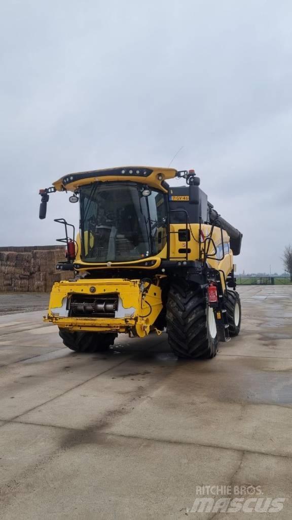 New Holland CR 8.80 Leikkuupuimurit