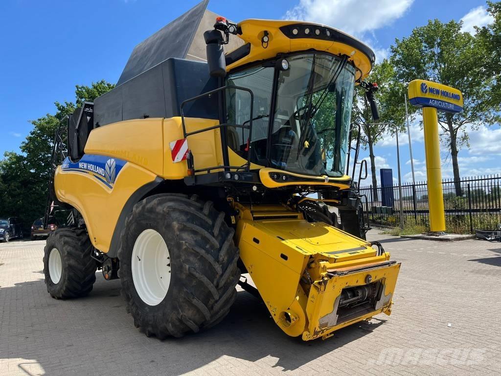 New Holland CR 8.80 Leikkuupuimurit