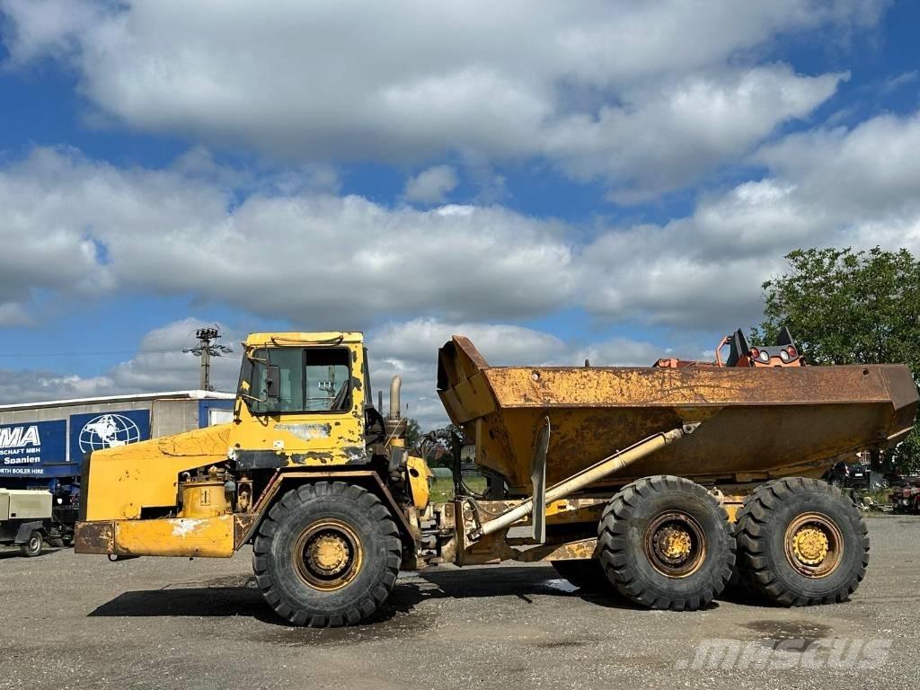 CAT D 300 E Dumpperit