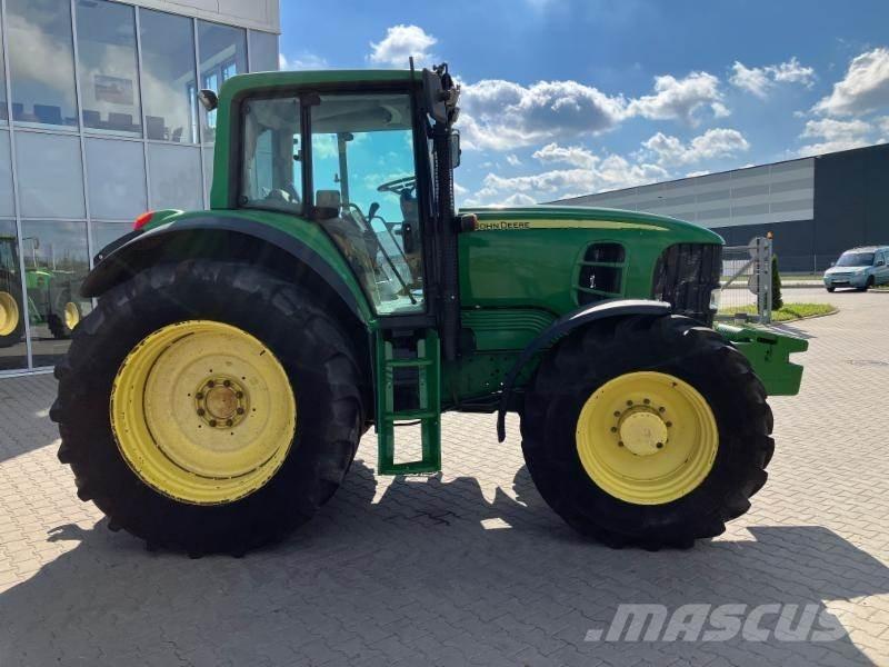 John Deere 7430 Traktorit