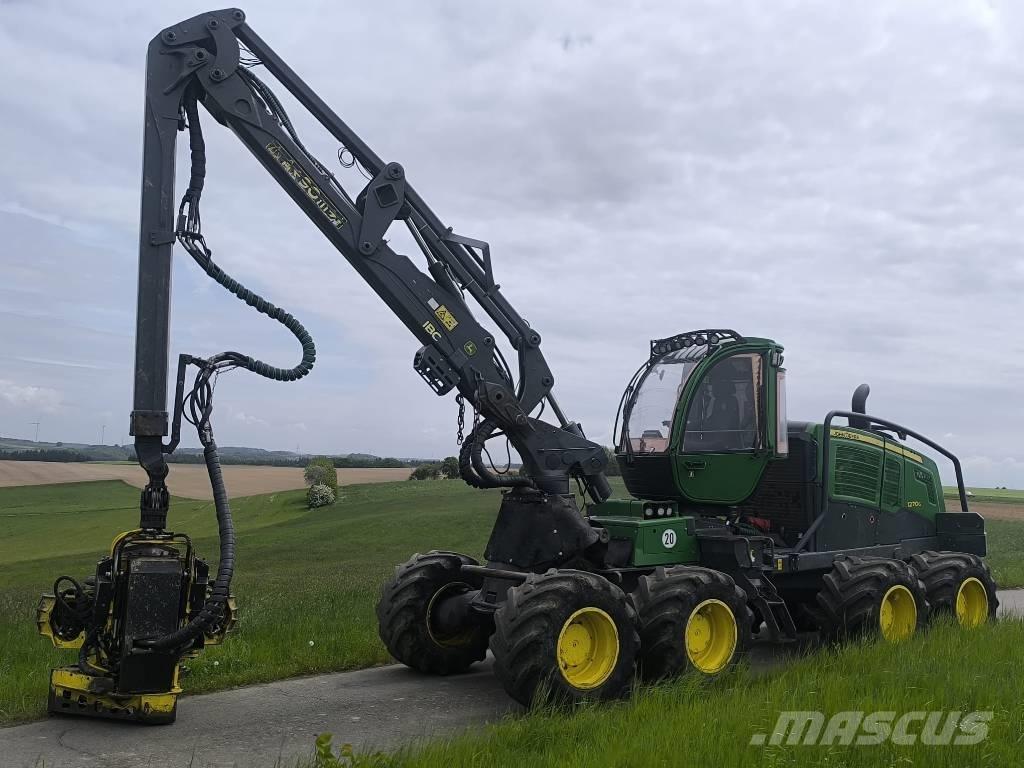 John Deere 1270 G Harvesterit