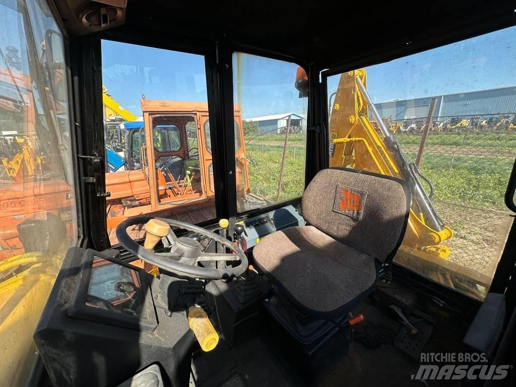 JCB 2 CX Kaivurikuormaajat
