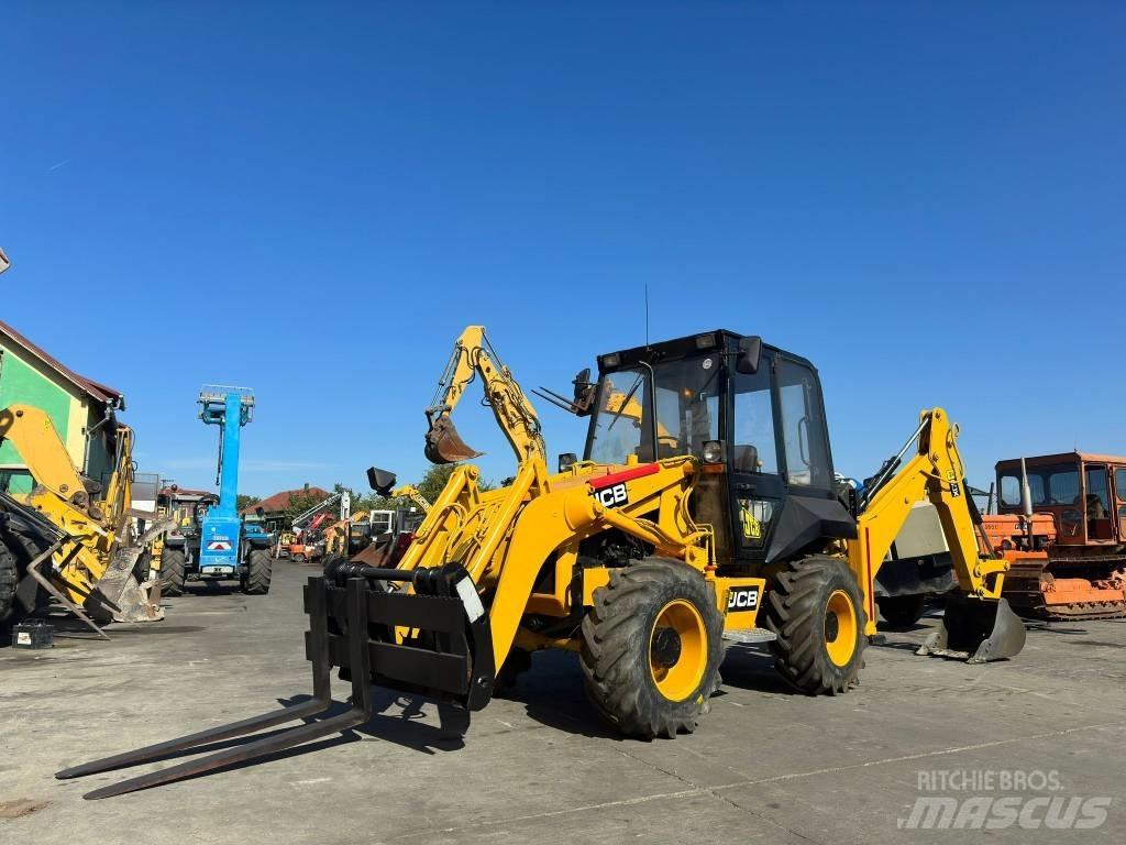 JCB 2 CX Kaivurikuormaajat