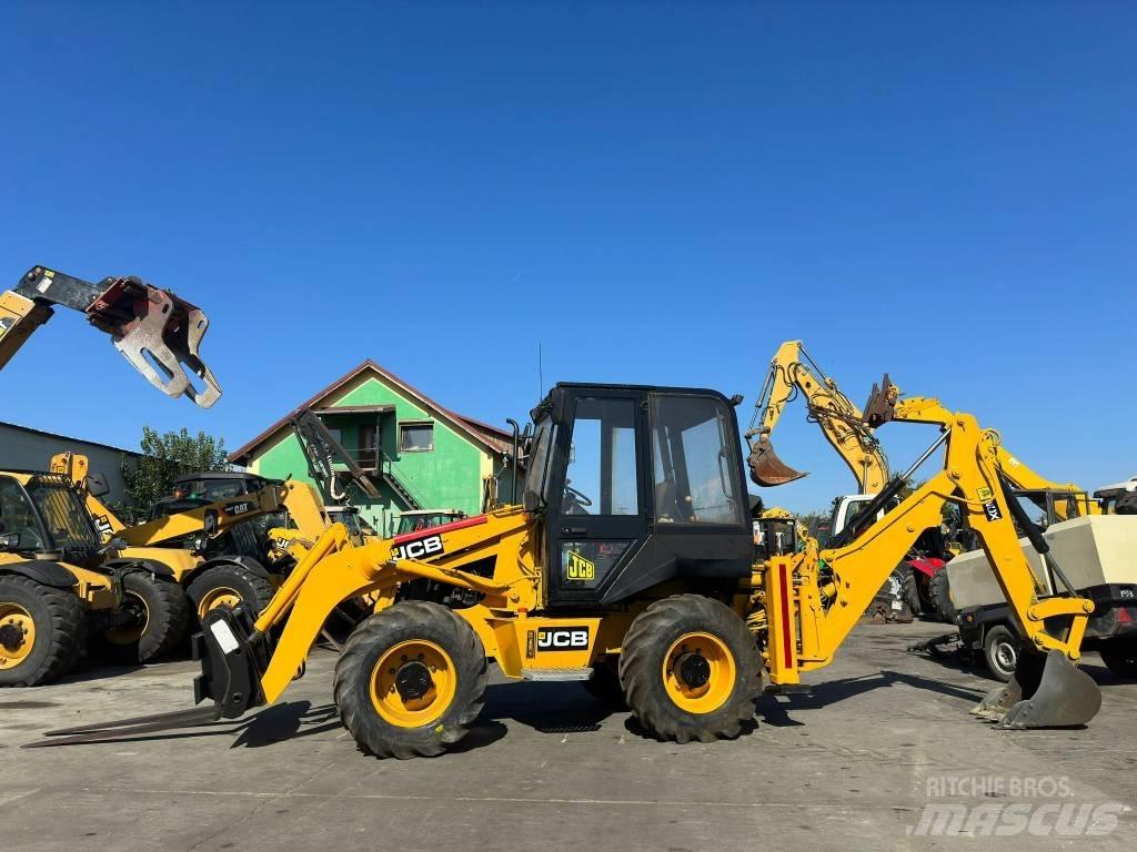 JCB 2 CX Kaivurikuormaajat