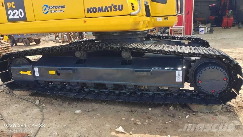 Komatsu 220 Telakaivukoneet