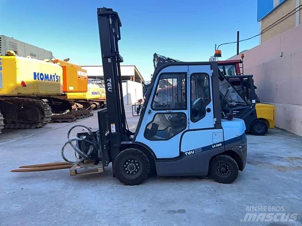 TEU FLB25 Muut haarukkatrukit