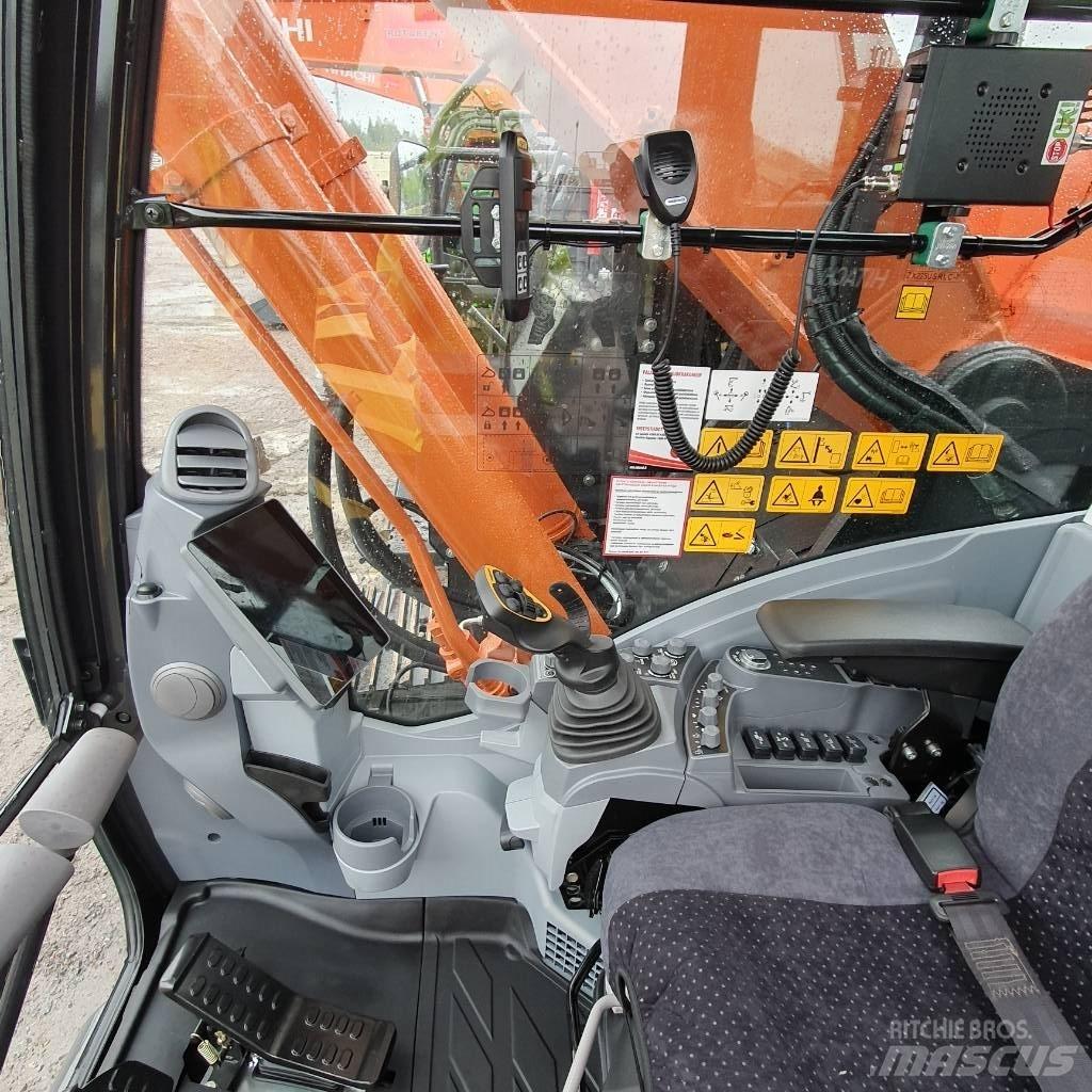 Hitachi ZX225USRLC-7 Telakaivukoneet