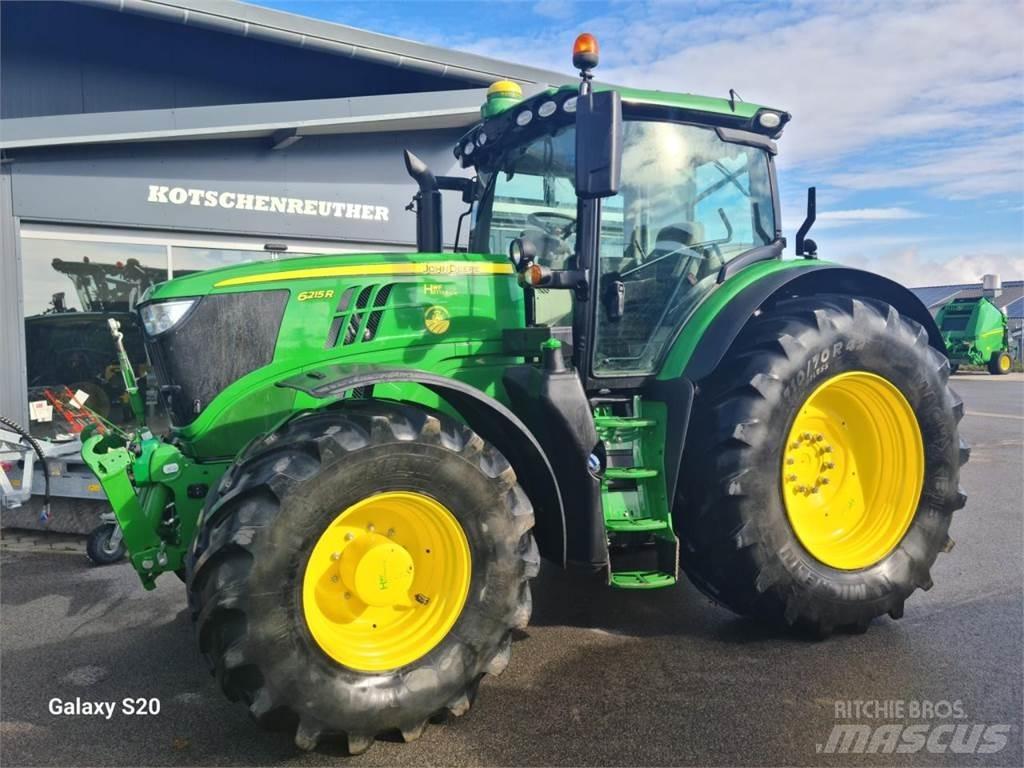 John Deere 6215R Traktorit