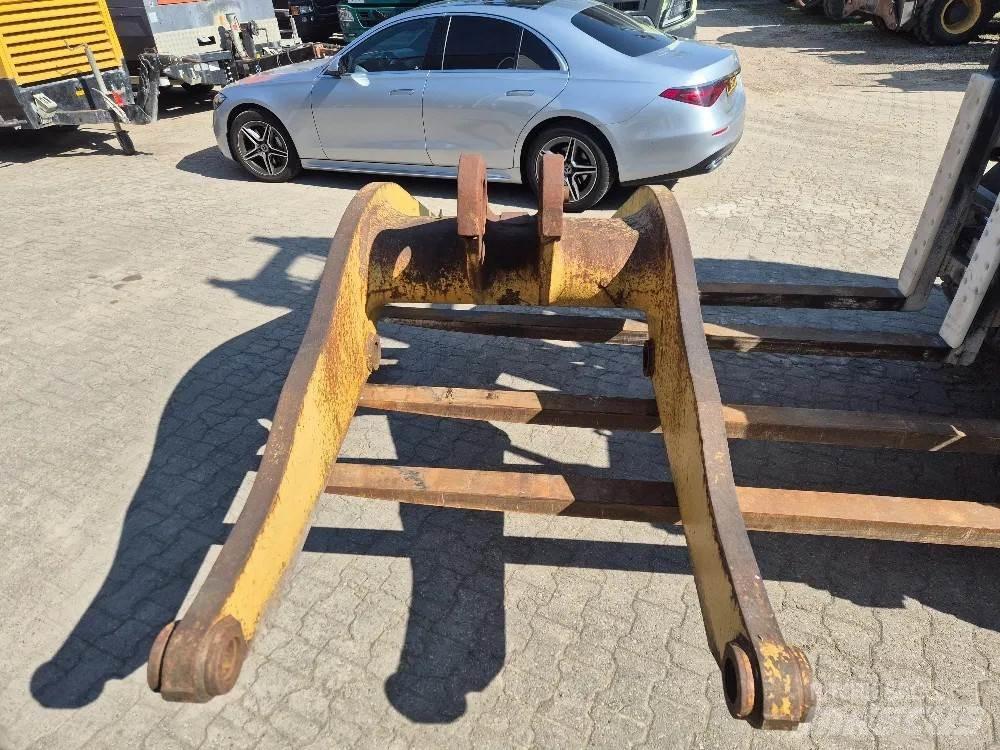 CAT 966G Pyöräkuormaajat