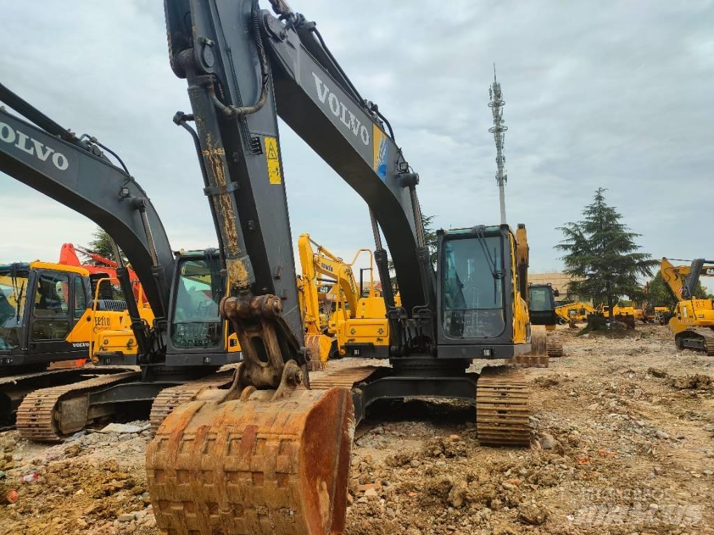 Volvo EC220D Telakaivukoneet