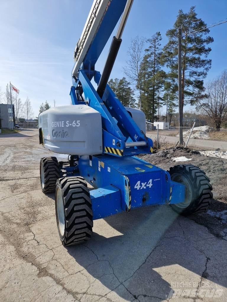 Genie S 65 Teleskooppipuominostimet