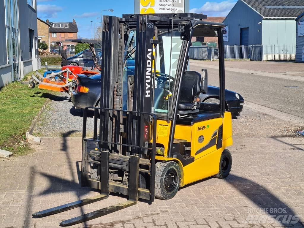 Hyundai 16 B-9 Sähkötrukit