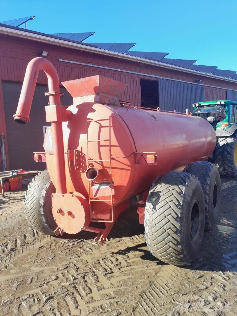 Vepi 11.6 m3 Lietteen levittimet