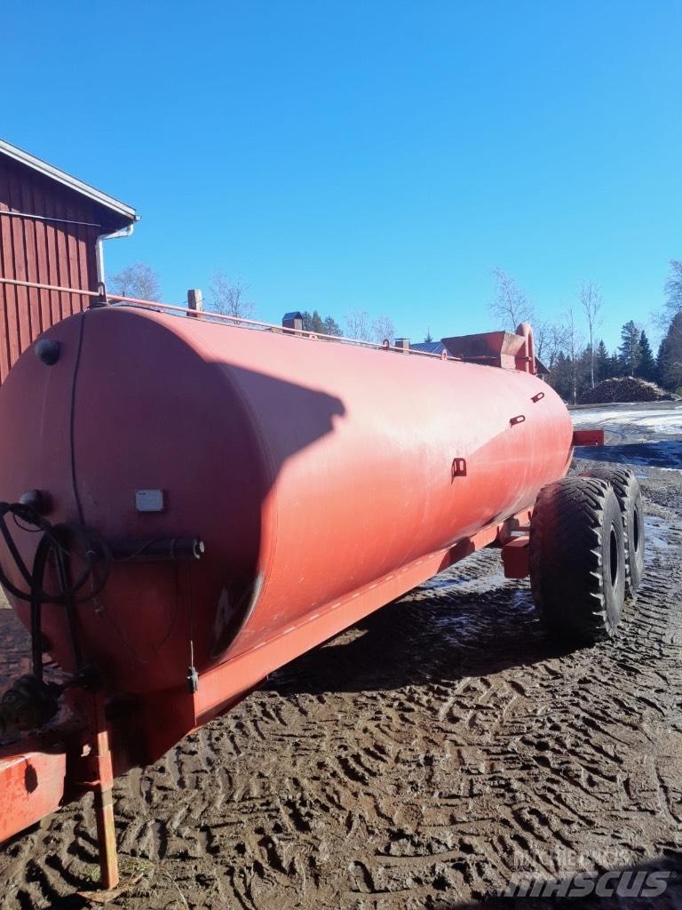 Vepi 11.6 m3 Lietteen levittimet