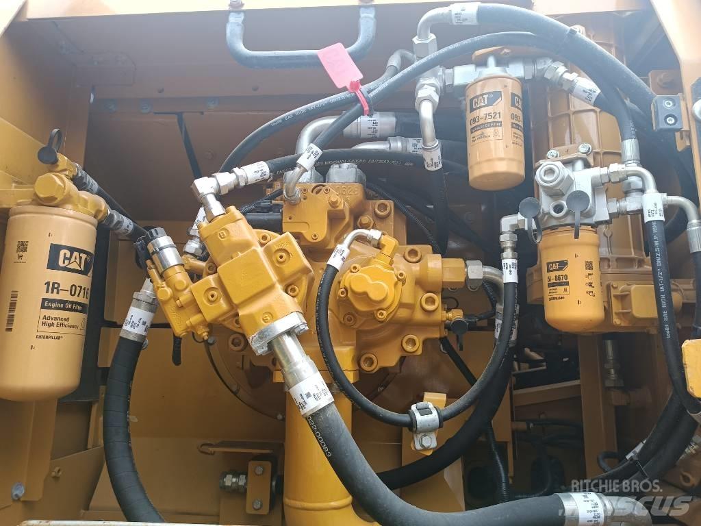 CAT 330 D Telakaivukoneet