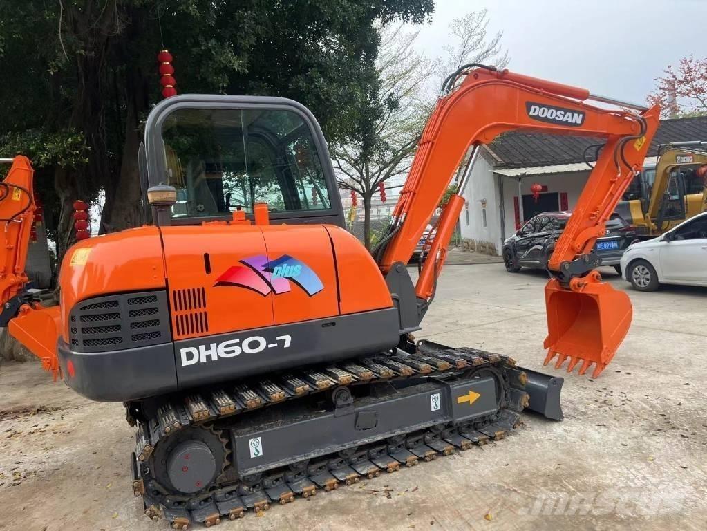 Doosan DH 60-7 Minikaivukoneet < 7t