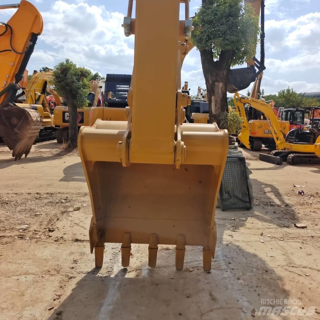 CAT 320 D Telakaivukoneet