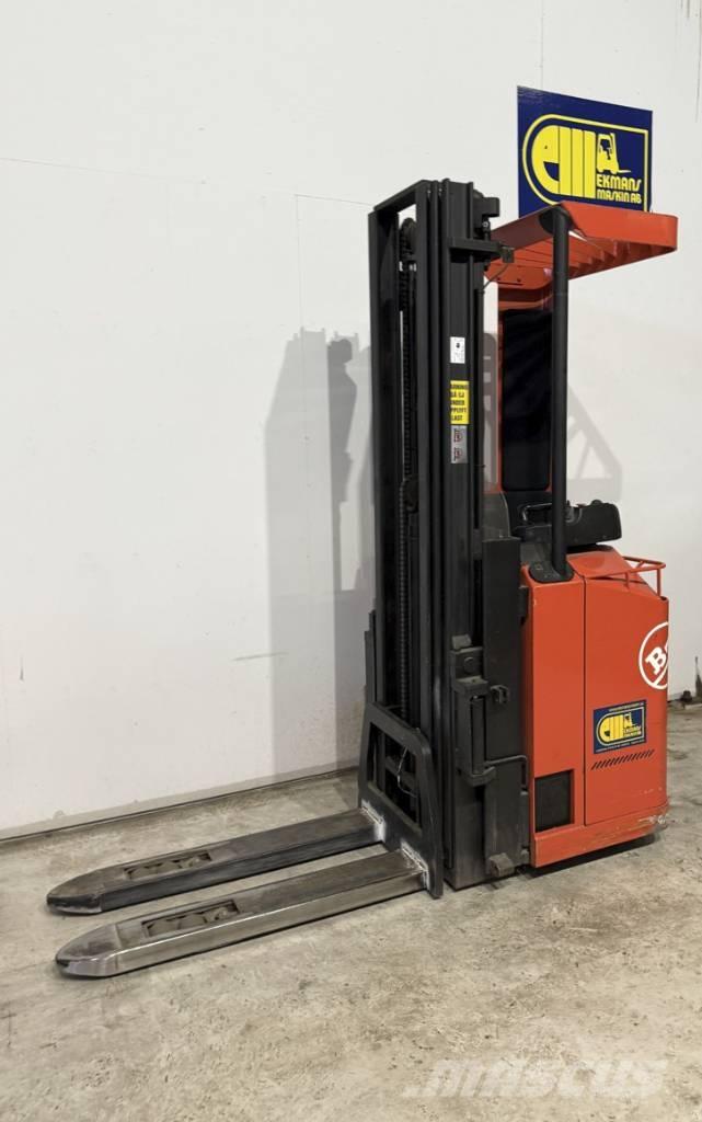 BT truck SPS 135L Ajettavat pinoamisvaunut