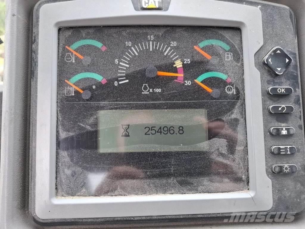 CAT 972k Pyöräkuormaajat