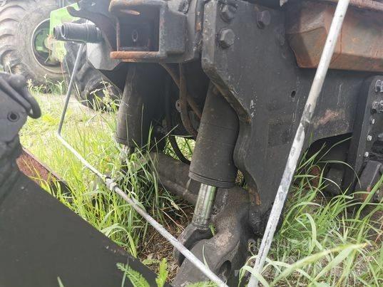 Valtra T 151 WOM Puomit