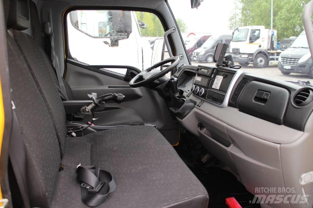 Fuso Canter 3.0 Koukkulava kuorma-autot