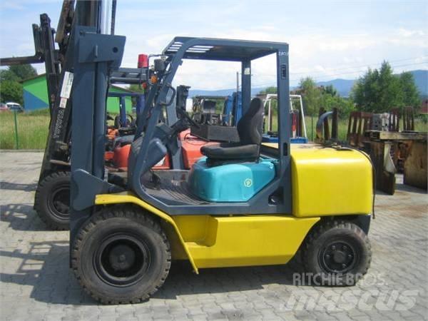 Komatsu FG50T-1E1 Lavansiirtotrukit