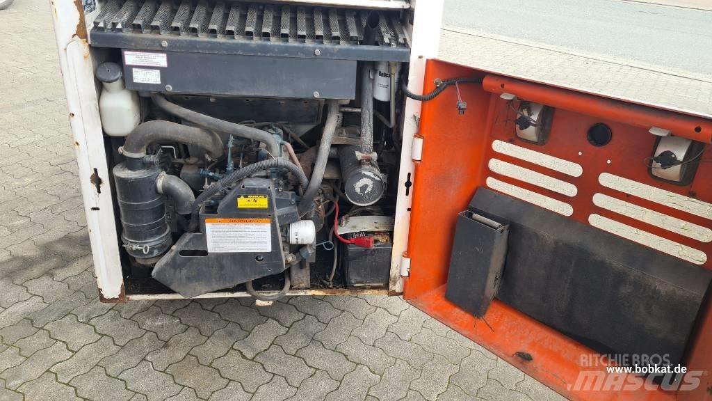Bobcat 553 Liukuohjatut kuormaajat