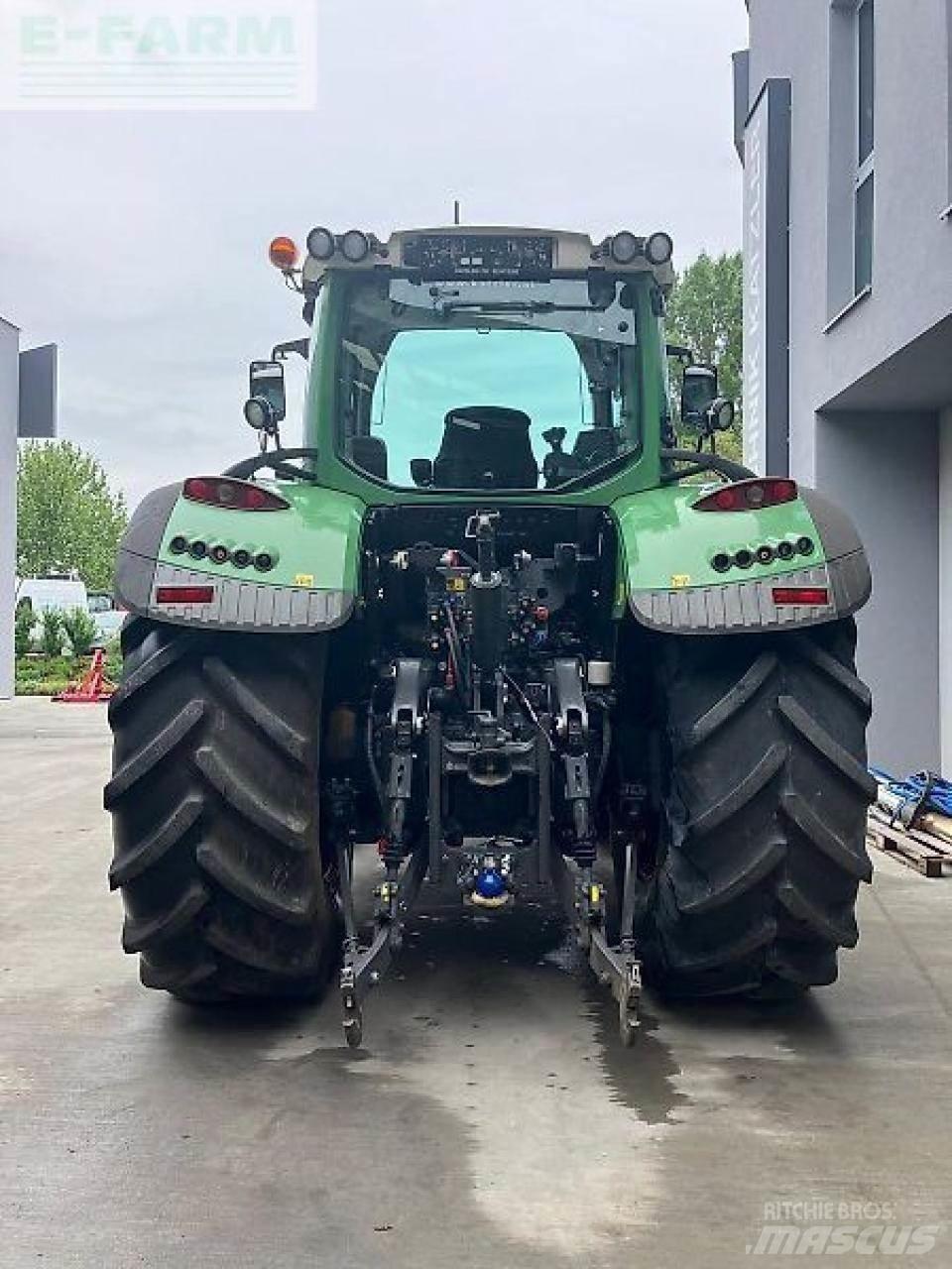 Fendt 724 vario Traktorit
