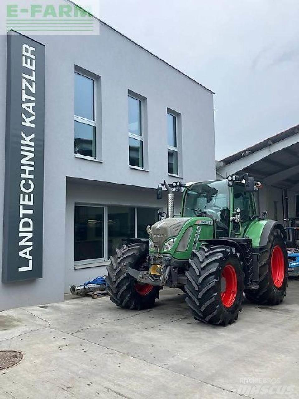 Fendt 724 vario Traktorit