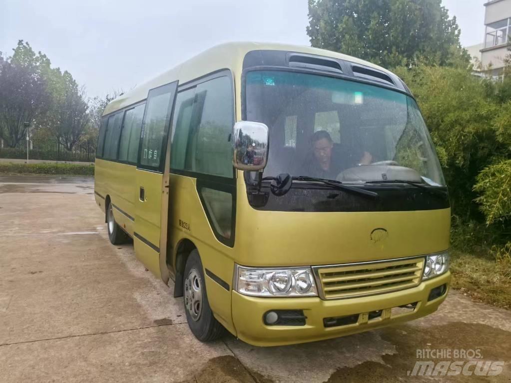 Toyota Coaster Linjaliikennebussit