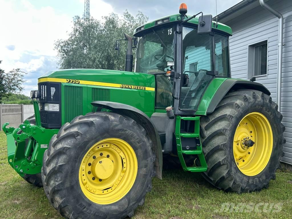 John Deere 7710 PQ Traktorit