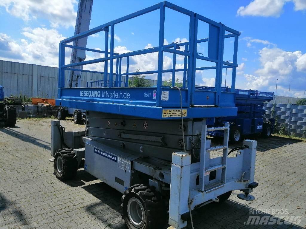 Liftlux SL 108 D 4x4 Saksilavat