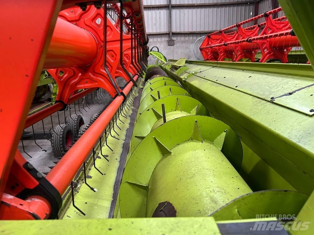 CLAAS Lexion 670 Leikkuupuimurit