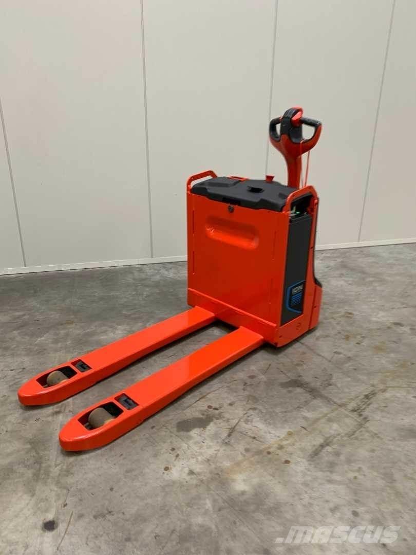 Linde T16 ION Käyden ajettavat pinoamistrukit