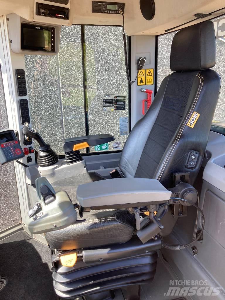 JCB 437 HT HL Pyöräkuormaajat