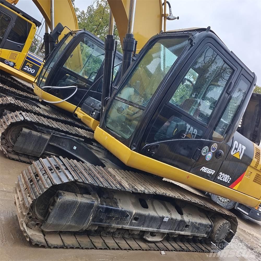 CAT 320 D Telakaivukoneet