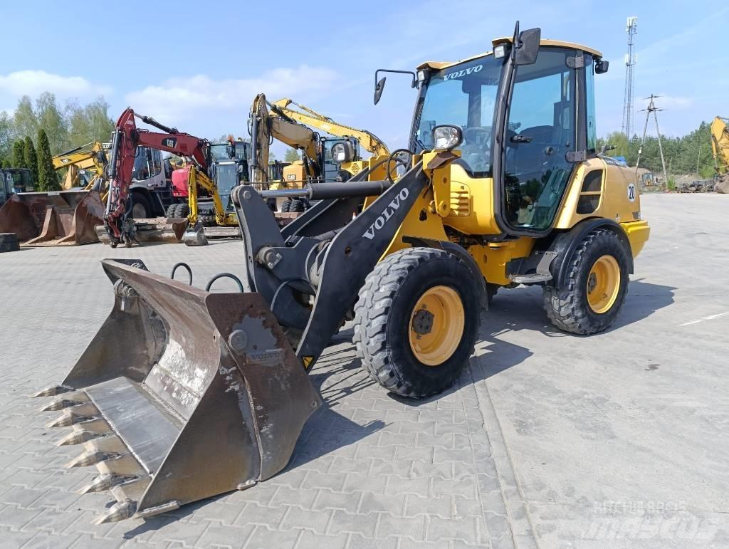 Volvo L 25 F Pyöräkuormaajat