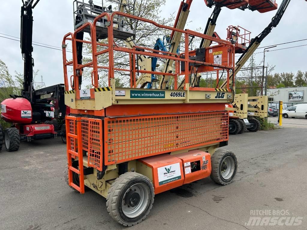JLG 4069 LE Saksilavat