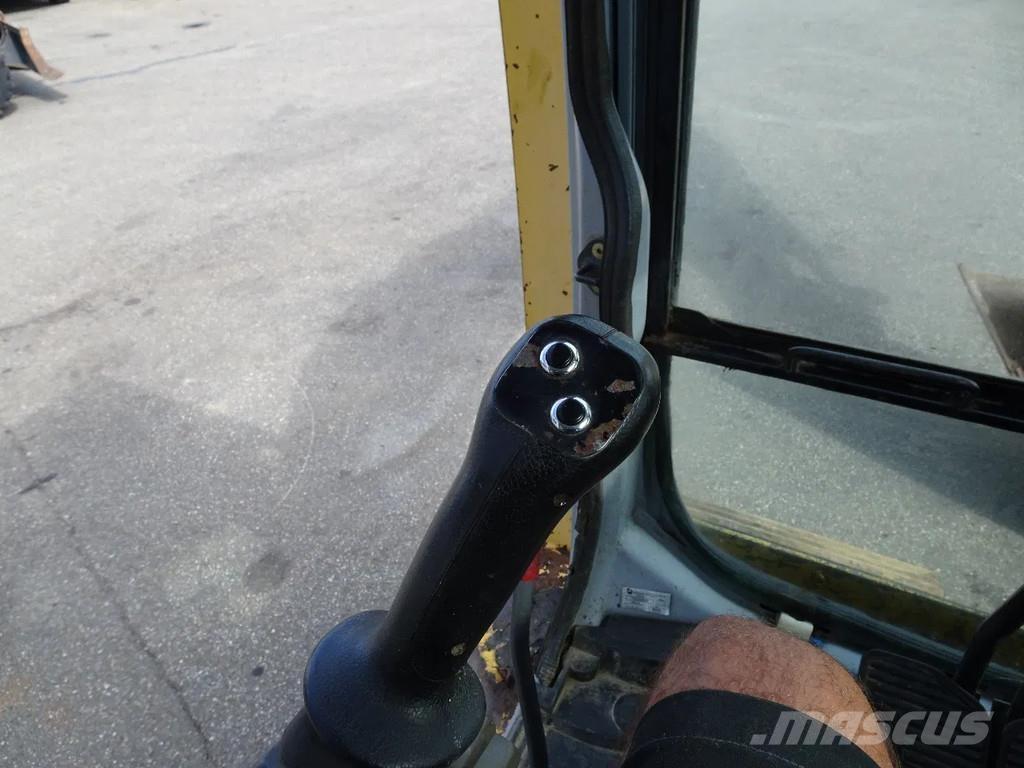 New Holland E195 Telakaivukoneet