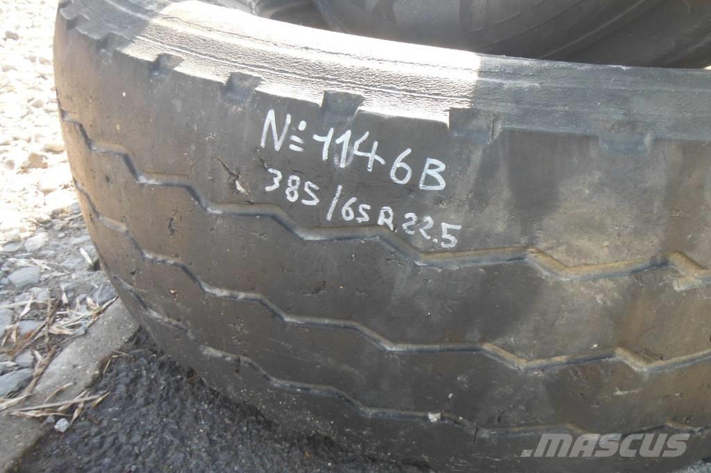Michelin 385/65R22.5 Renkaat ja vanteet