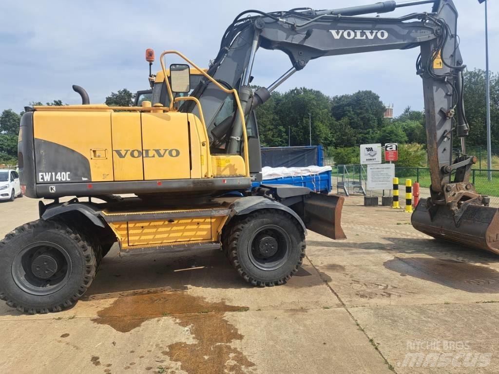 Volvo EW 140 C Pyöräkaivukoneet