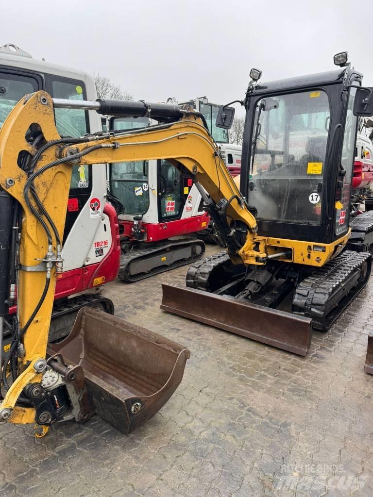 CAT 302.7 D Minikaivukoneet < 7t